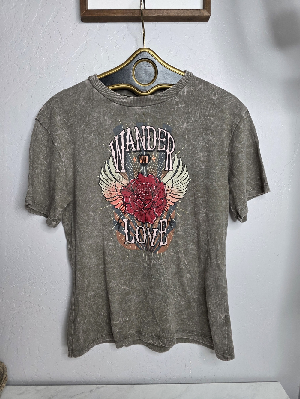 No Boundries Washed Olive Short Sleeve‎ Crewneck T-Shirt Size Medium